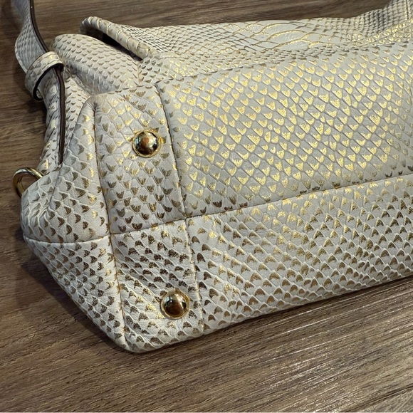 Aimee Kestenberg Pebble Leather Crossbody All For Love Cream Gold Purse - Picture 9 of 12